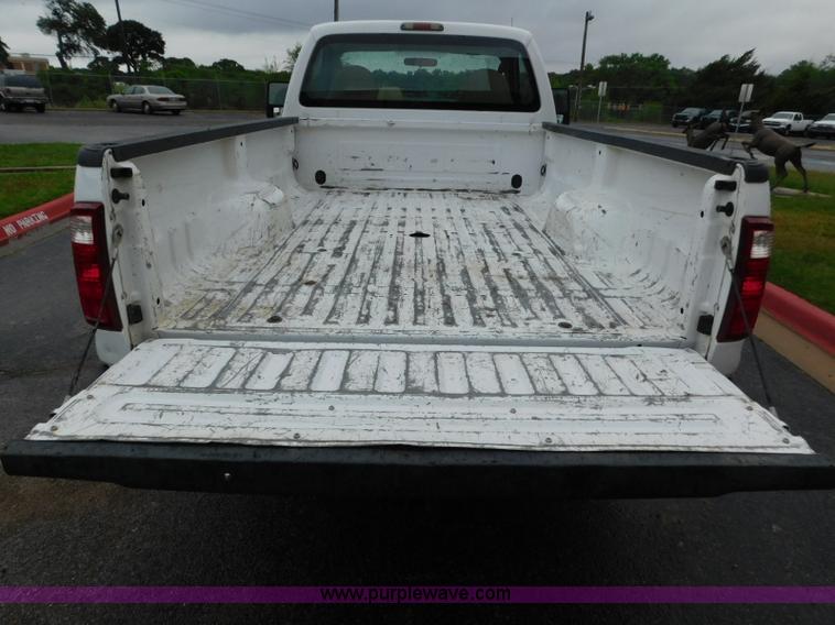image for item L5867 2008 Ford F250 Super Duty pickup truck