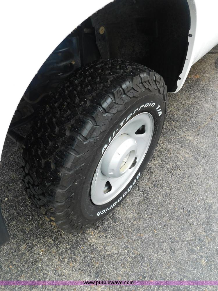 image for item L5867 2008 Ford F250 Super Duty pickup truck