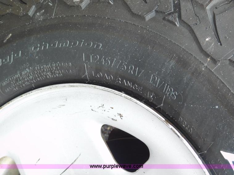 image for item L5867 2008 Ford F250 Super Duty pickup truck