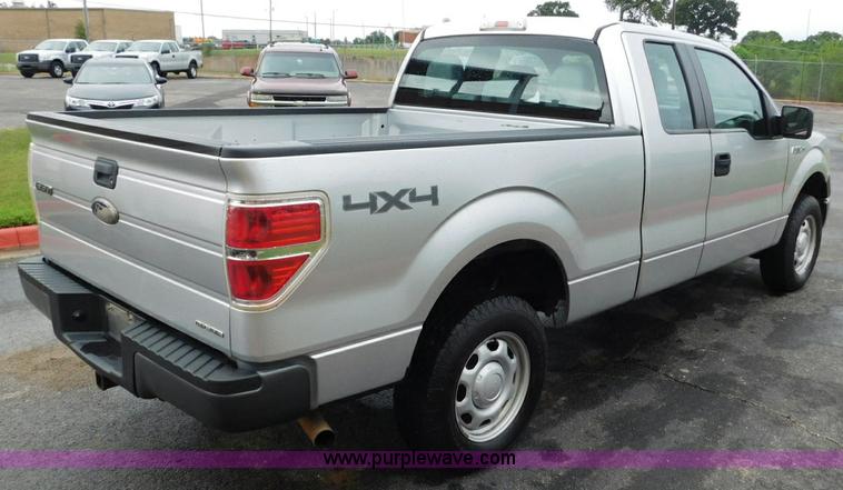 image for item L5868 2011 Ford F150 SuperCab pickup truck