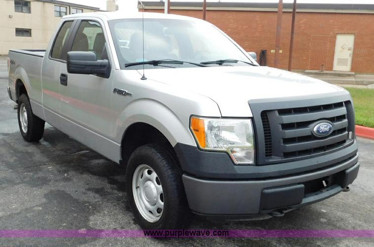 image for item L5868 2011 Ford F150 SuperCab pickup truck