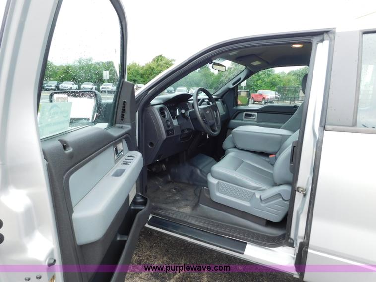 image for item L5868 2011 Ford F150 SuperCab pickup truck