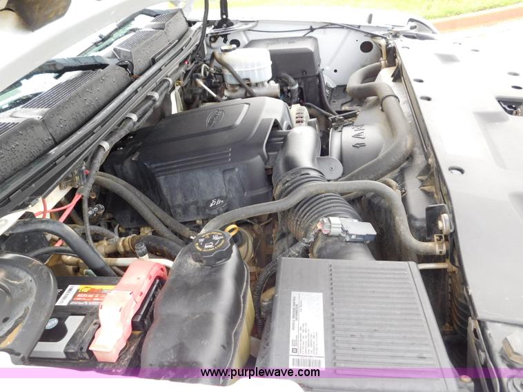 image for item L5869 2009 Chevrolet Silverado 2500HD Ext. Cab pickup truck