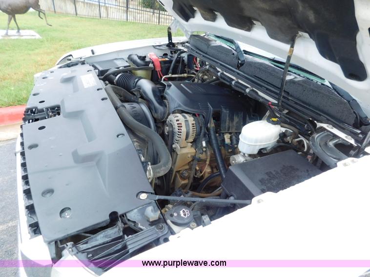 image for item L5869 2009 Chevrolet Silverado 2500HD Ext. Cab pickup truck