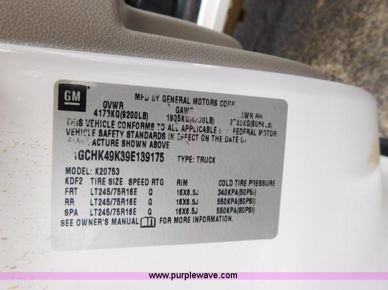 image for item L5869 2009 Chevrolet Silverado 2500HD Ext. Cab pickup truck