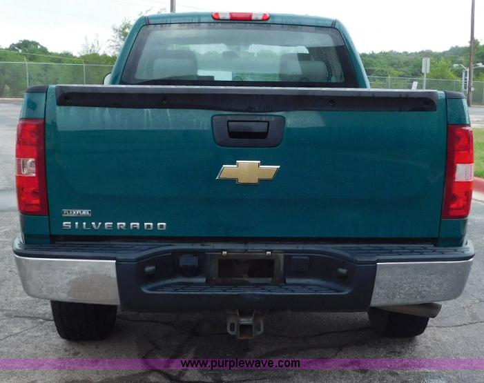 image for item L5870 2009 Chevrolet Silverado 1500 Ext. Cab pickup truck