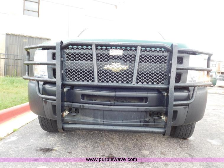 image for item L5870 2009 Chevrolet Silverado 1500 Ext. Cab pickup truck