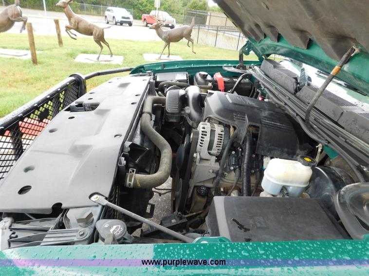 image for item L5870 2009 Chevrolet Silverado 1500 Ext. Cab pickup truck