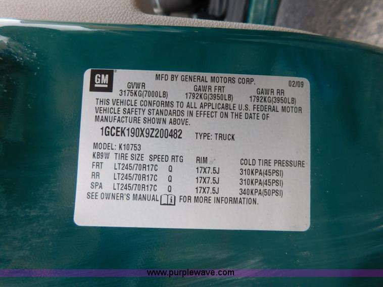 image for item L5870 2009 Chevrolet Silverado 1500 Ext. Cab pickup truck