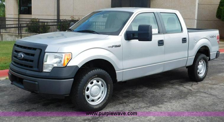 image for item L5872 2010 Ford F150 SuperCrew pickup truck