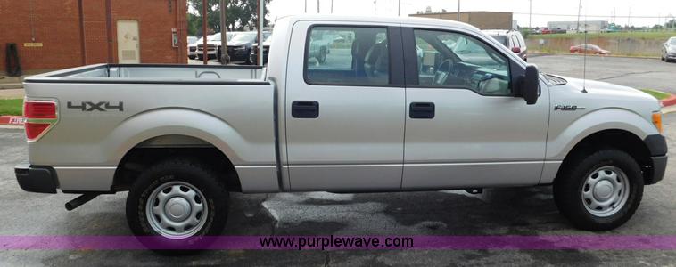 image for item L5872 2010 Ford F150 SuperCrew pickup truck