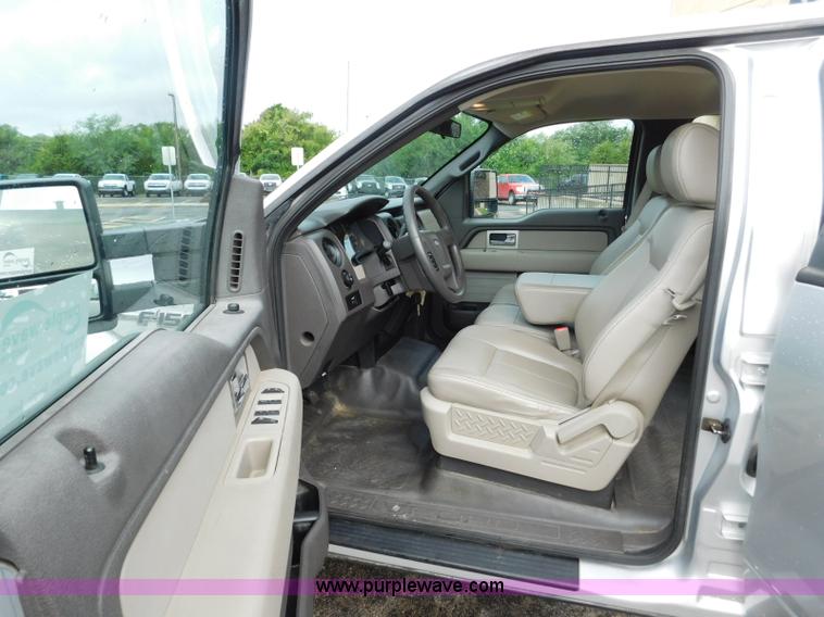 image for item L5872 2010 Ford F150 SuperCrew pickup truck