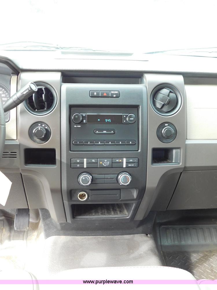 image for item L5872 2010 Ford F150 SuperCrew pickup truck