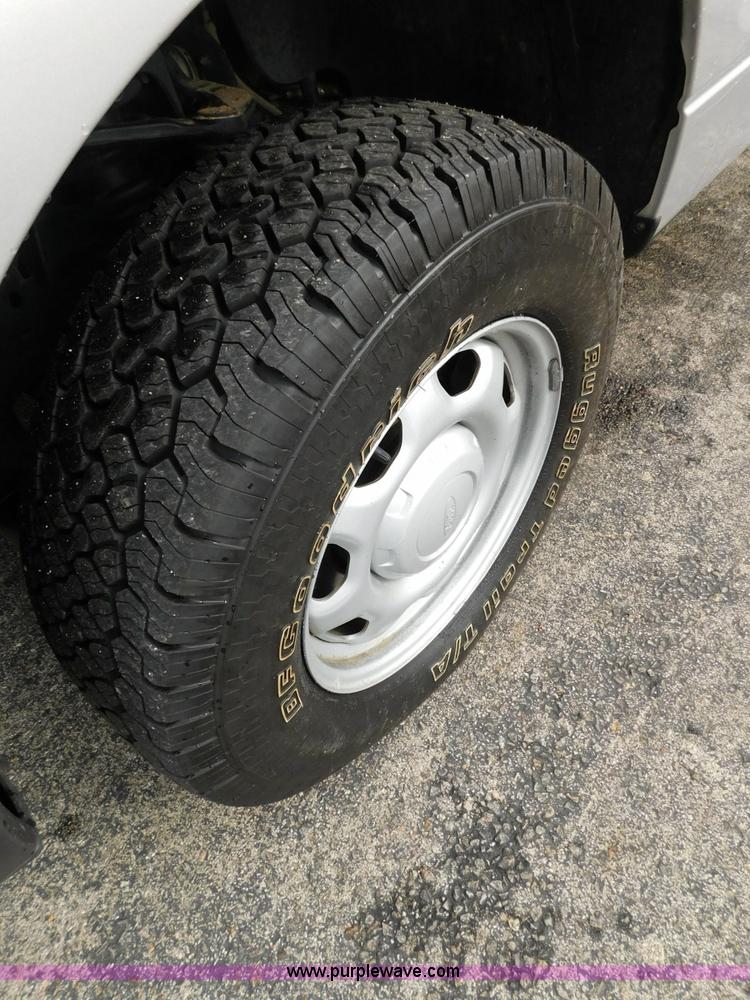 image for item L5872 2010 Ford F150 SuperCrew pickup truck