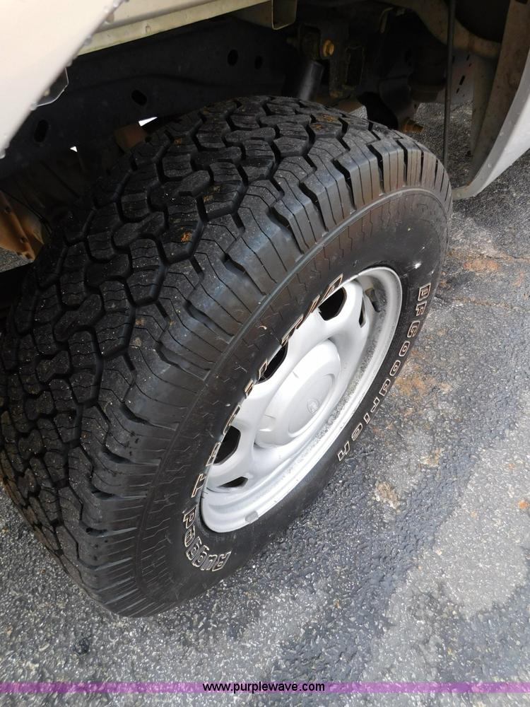 image for item L5872 2010 Ford F150 SuperCrew pickup truck