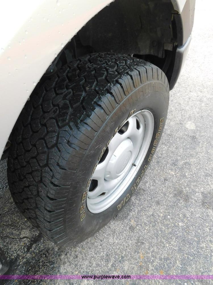 image for item L5872 2010 Ford F150 SuperCrew pickup truck