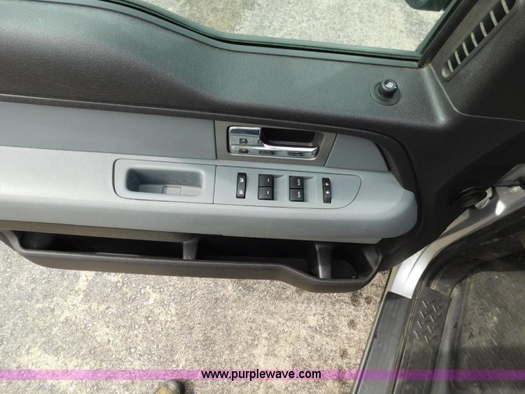 image for item L5873 2011 Ford F150 SuperCrew pickup truck