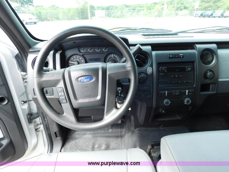 image for item L5873 2011 Ford F150 SuperCrew pickup truck