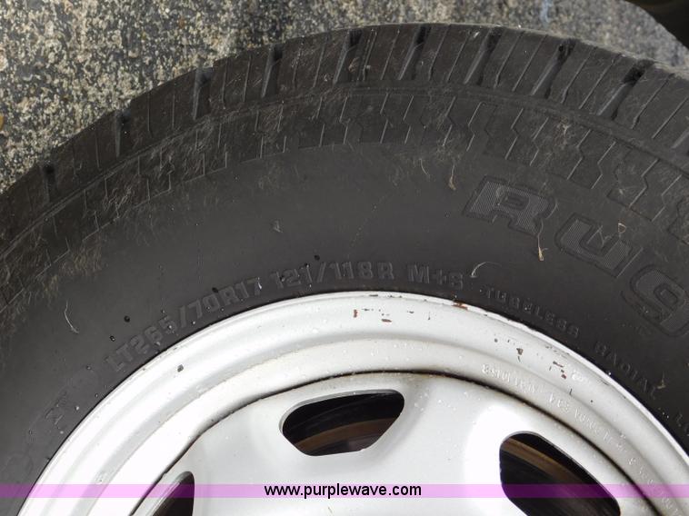 image for item L5873 2011 Ford F150 SuperCrew pickup truck