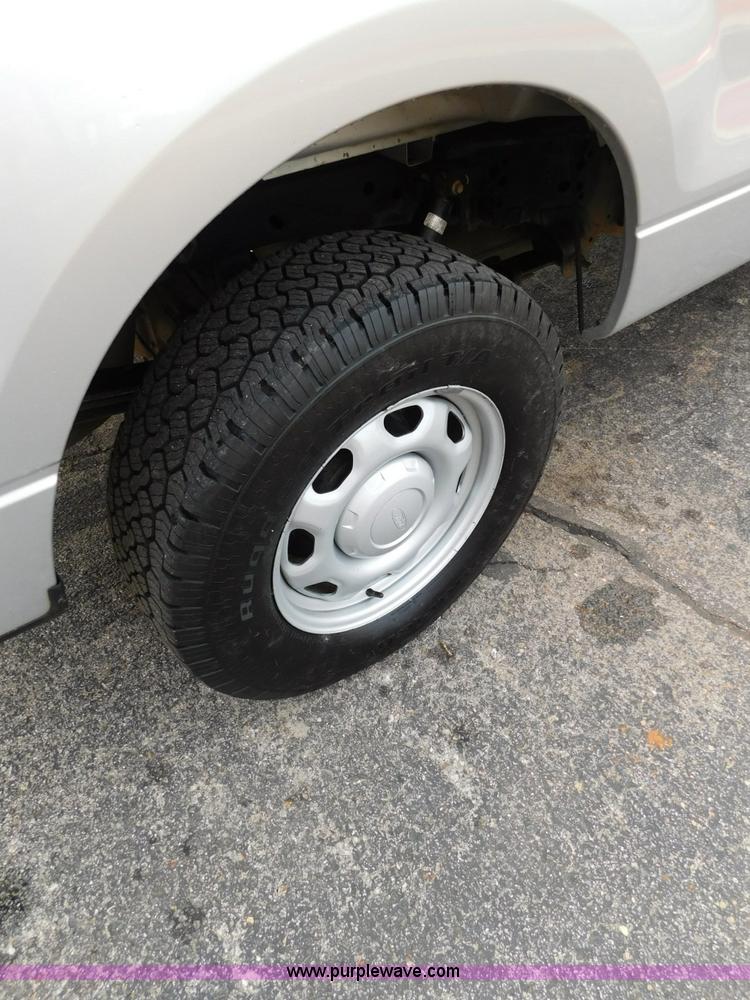 image for item L5873 2011 Ford F150 SuperCrew pickup truck