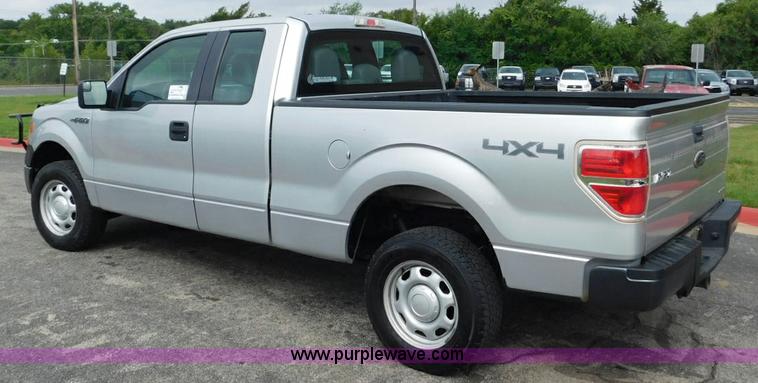 image for item L5874 2011 Ford F150 SuperCab pickup truck