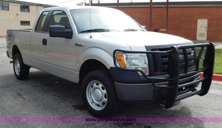 image for item L5874 2011 Ford F150 SuperCab pickup truck