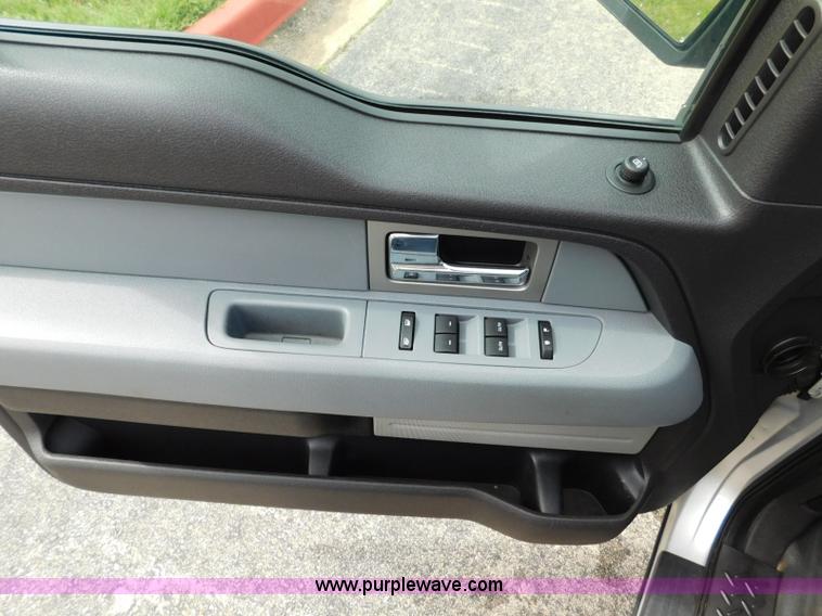 image for item L5874 2011 Ford F150 SuperCab pickup truck