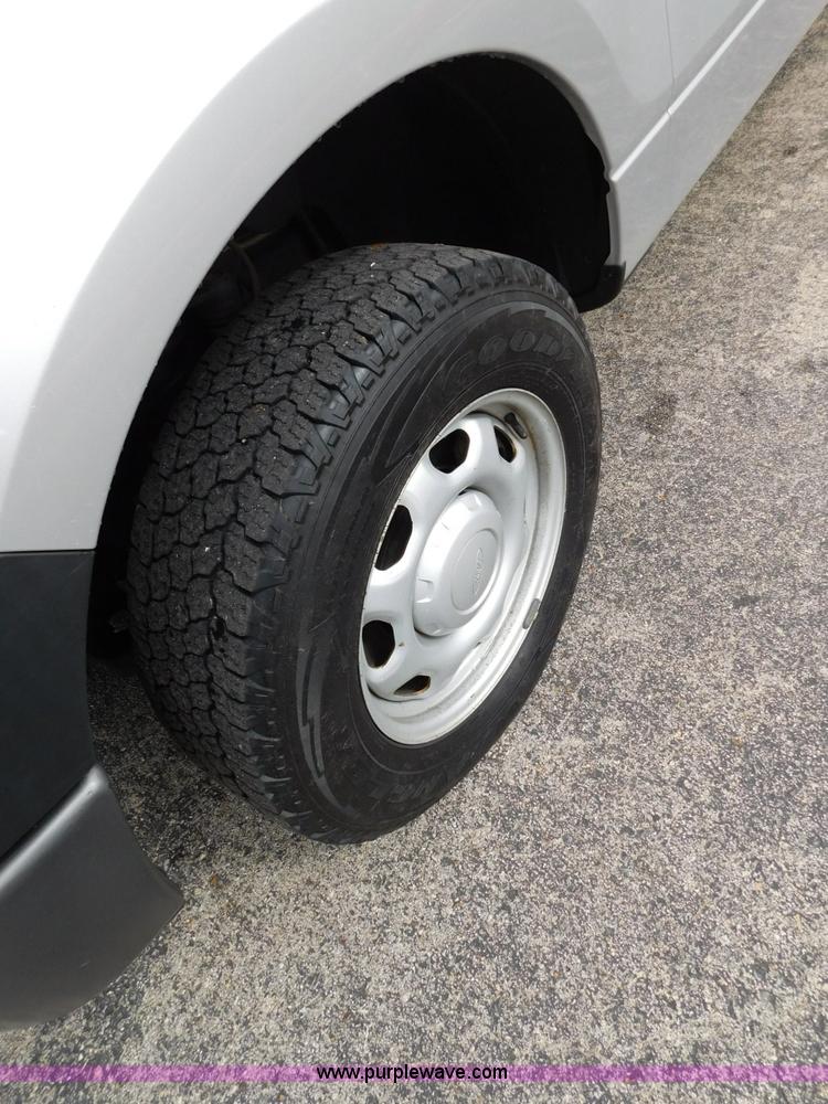 image for item L5874 2011 Ford F150 SuperCab pickup truck