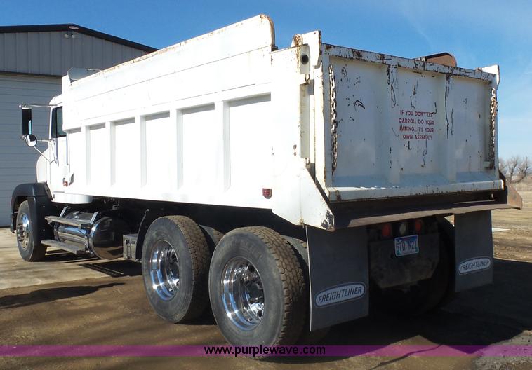 image for item AL9221 2000 Freightliner FLD dump truck