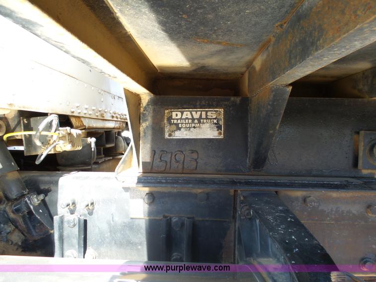 image for item AL9221 2000 Freightliner FLD dump truck