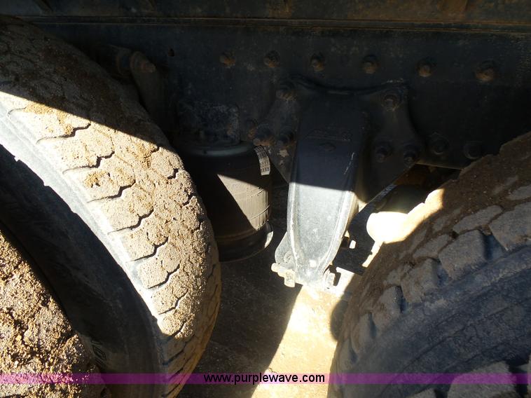 image for item AL9221 2000 Freightliner FLD dump truck