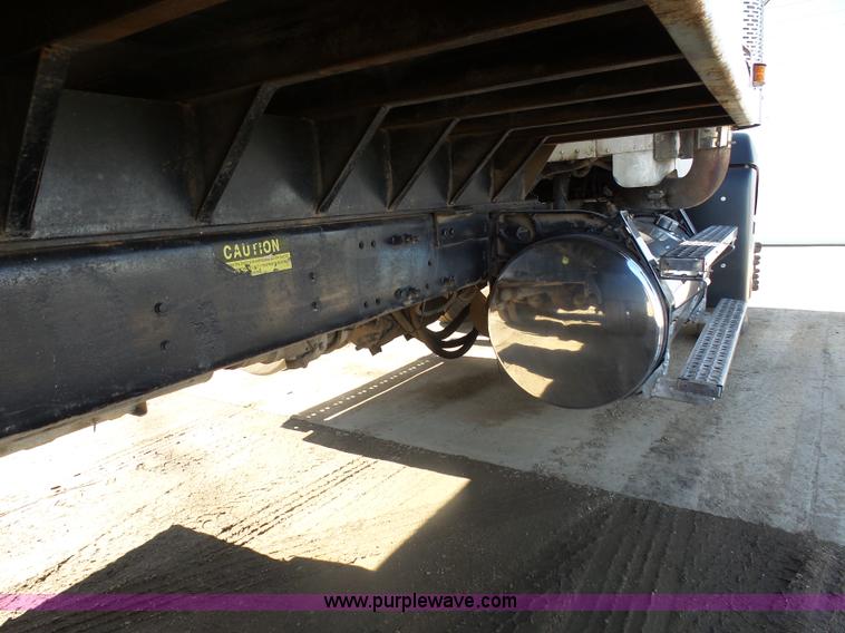 image for item AL9221 2000 Freightliner FLD dump truck