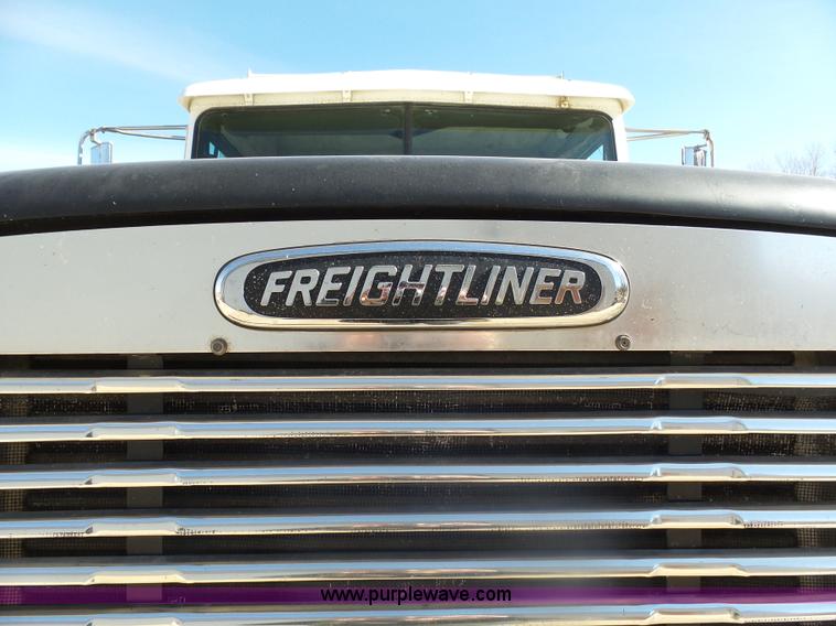 image for item AL9221 2000 Freightliner FLD dump truck