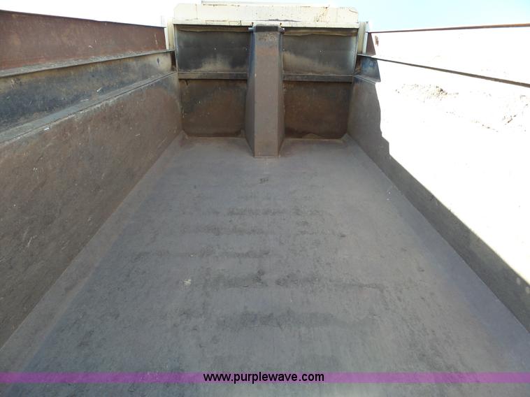 image for item AL9221 2000 Freightliner FLD dump truck