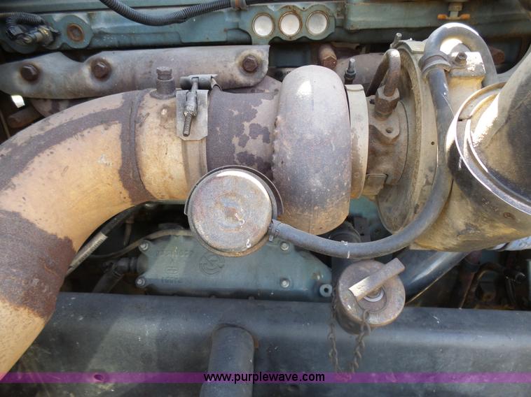 image for item AL9221 2000 Freightliner FLD dump truck