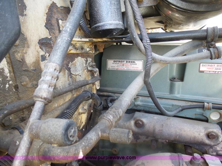 image for item AL9221 2000 Freightliner FLD dump truck