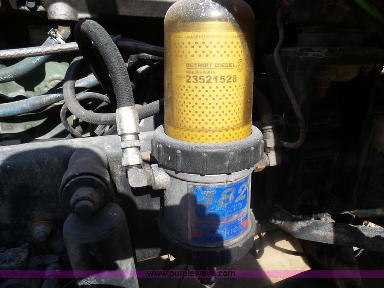 image for item AL9221 2000 Freightliner FLD dump truck