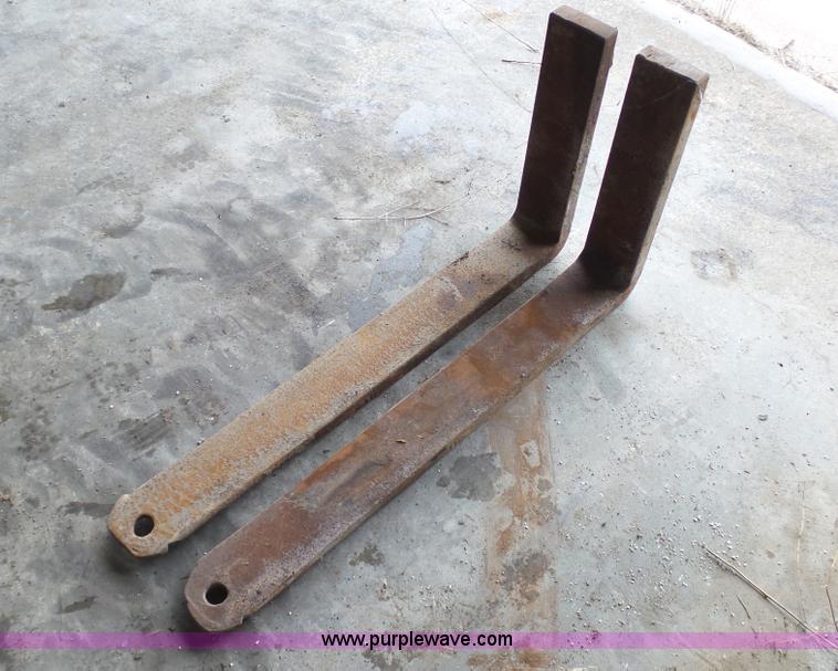 image for item AO9879 42"L pallet forks
