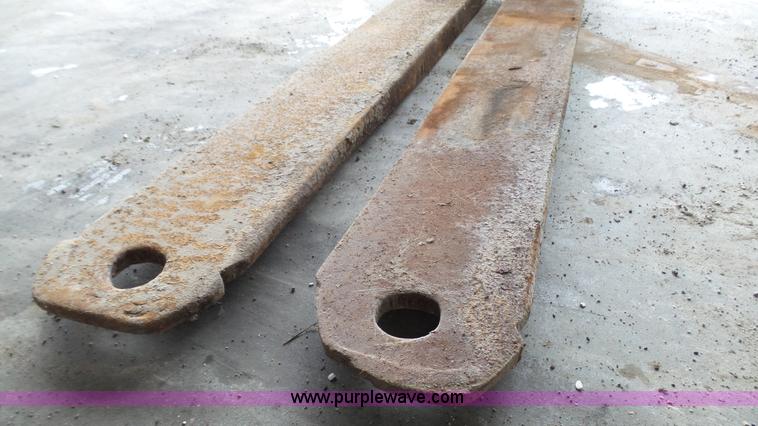 image for item AO9879 42"L pallet forks