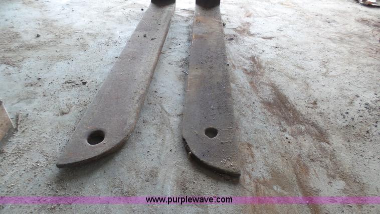 image for item AO9882 41"L pallet forks