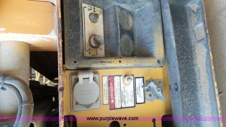 image for item AO9884 1999 Grove SM3248E scissor lift