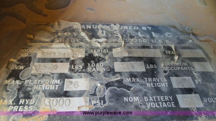 image for item AO9884 1999 Grove SM3248E scissor lift