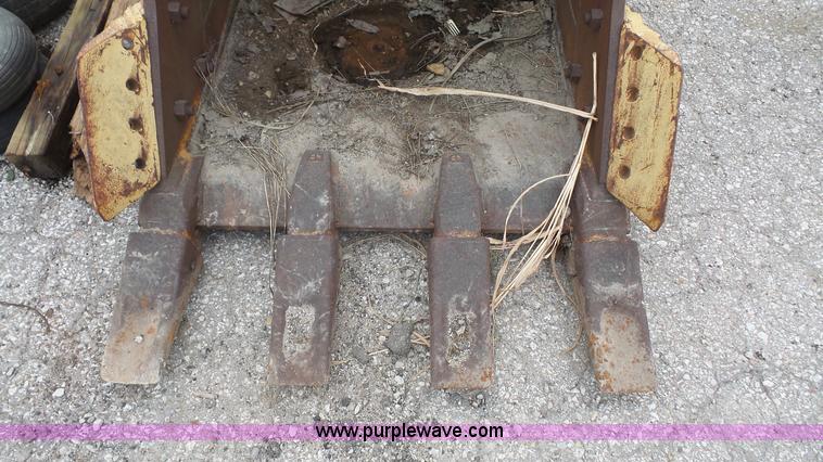 image for item BF9087 Excavator bucket