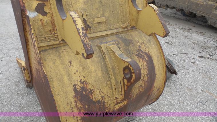 image for item BF9087 Excavator bucket
