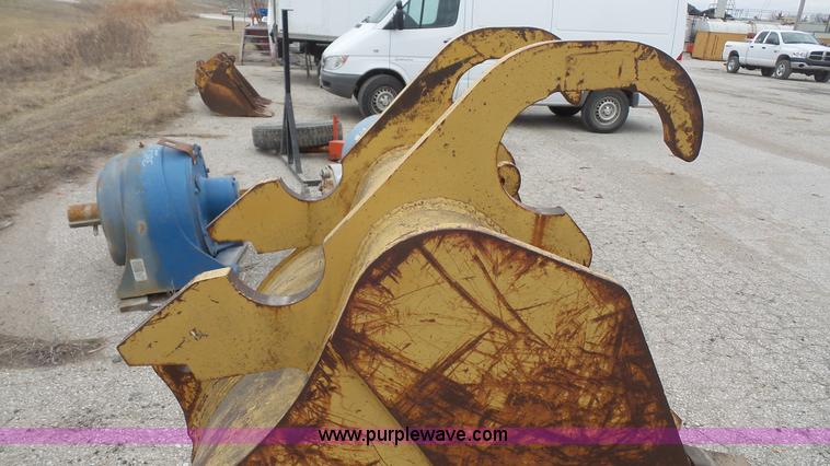 image for item BF9087 Excavator bucket
