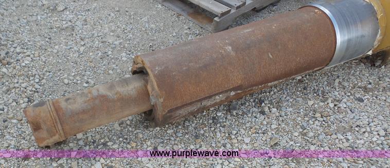 image for item BF9095 Caterpillar D8 undercarriage yoke track adjuster