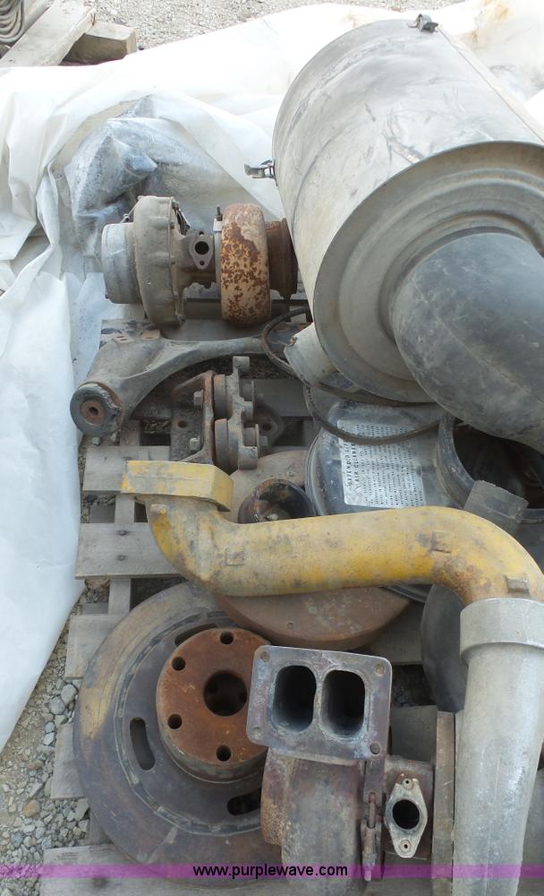 image for item BF9096 Cummins 855 diesel engine