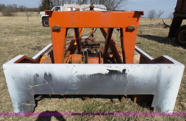 image for item BG9148 Holmes 440 wrecker bed