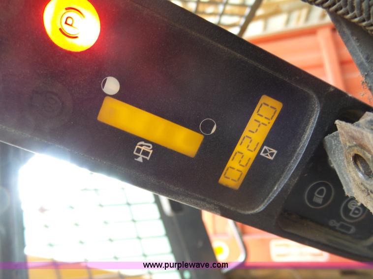 image for item BH9389 2005 Case 420 skid steer