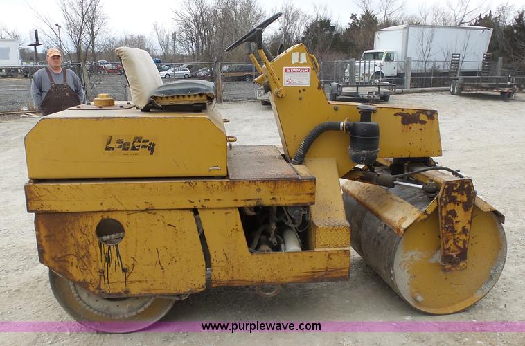 image for item BH9409 Lee Boy double drum roller